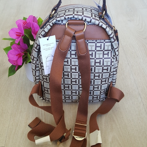 Sold! Tommy Hilfiger backpack - Picture 3 of 10